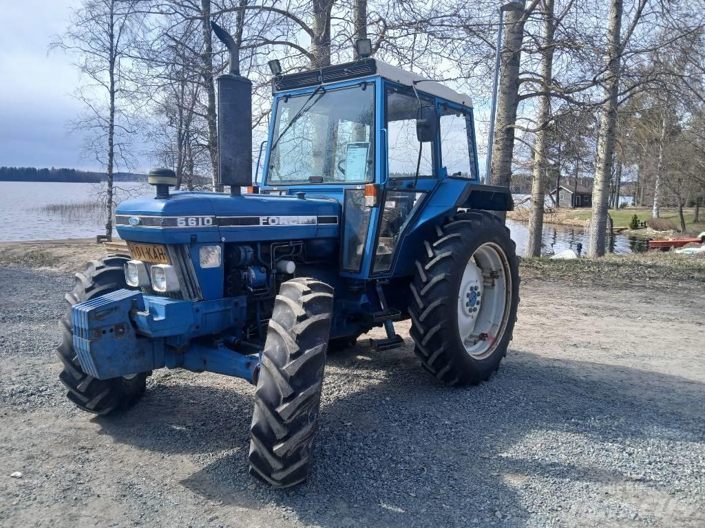 Ford 5610 Farmal Traktorok