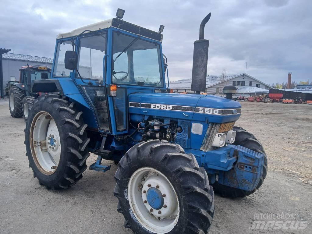 Ford 5610 Farmal Traktorok