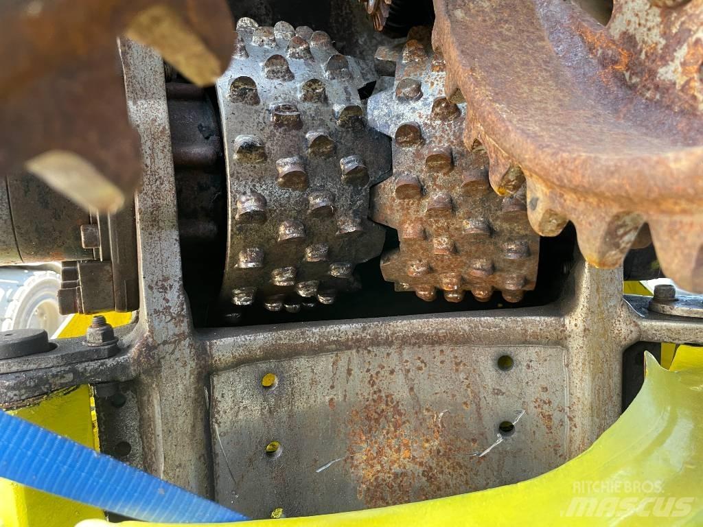 John Deere H 480 C Betakarító fejek