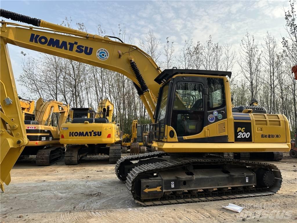 Komatsu PC200-8 Lánctalpas kotrók