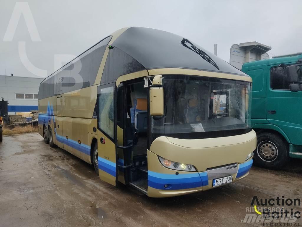Neoplan P11 Távolsági buszok