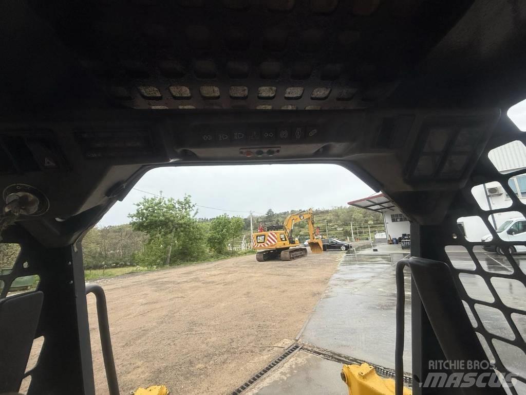 Komatsu SK 07 J-2 Kompaktrakodók