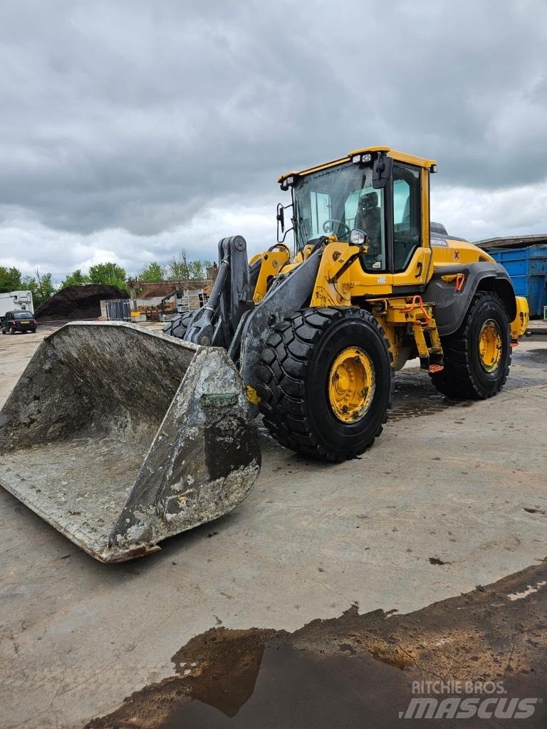Volvo L 110 H Gumikerekes homlokrakodók