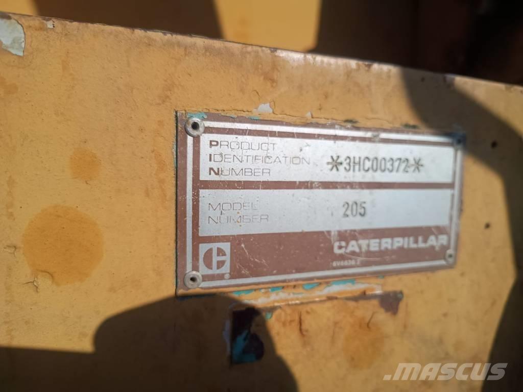 CAT 205LC Lánctalpas kotrók