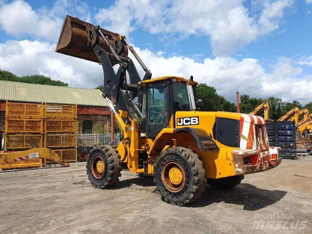 JCB 436 Wastemaster Gumikerekes homlokrakodók