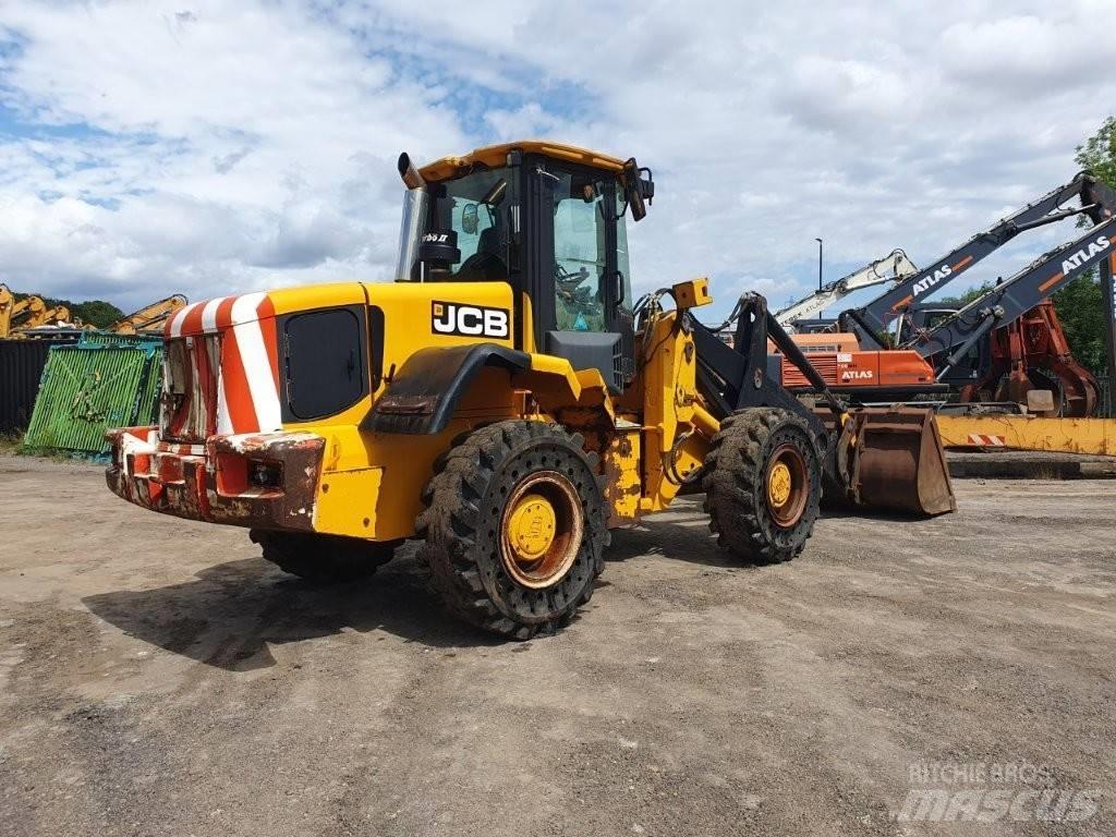 JCB 436 Wastemaster Gumikerekes homlokrakodók