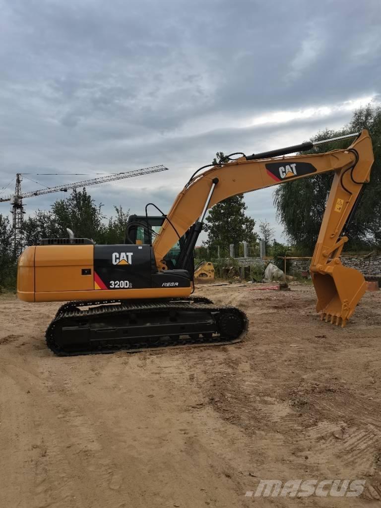 CAT 320D Lánctalpas kotrók