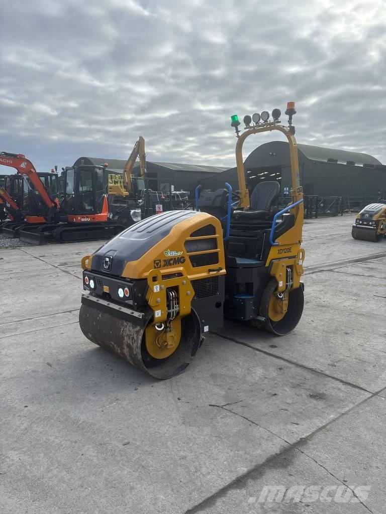 XCMG XD120 Ikerdobos hengerek