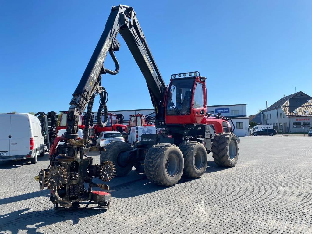 Komatsu 911 Betakarítók
