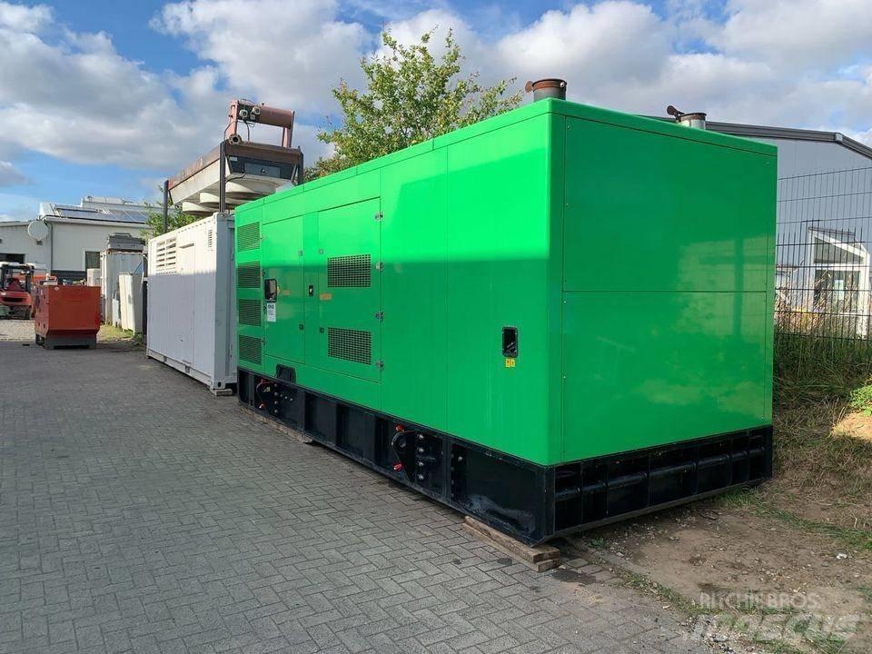 Mitsubishi 765 KVA Dízel áramfejlesztők