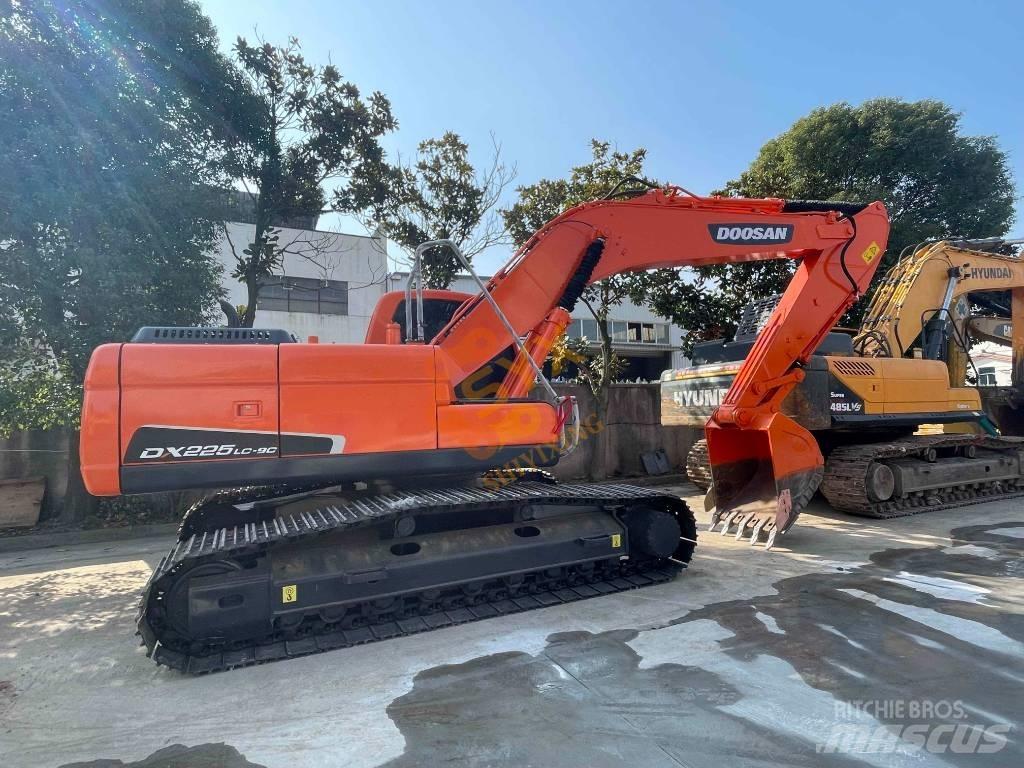 Doosan DX 225 LC Hosszú gém kotrók