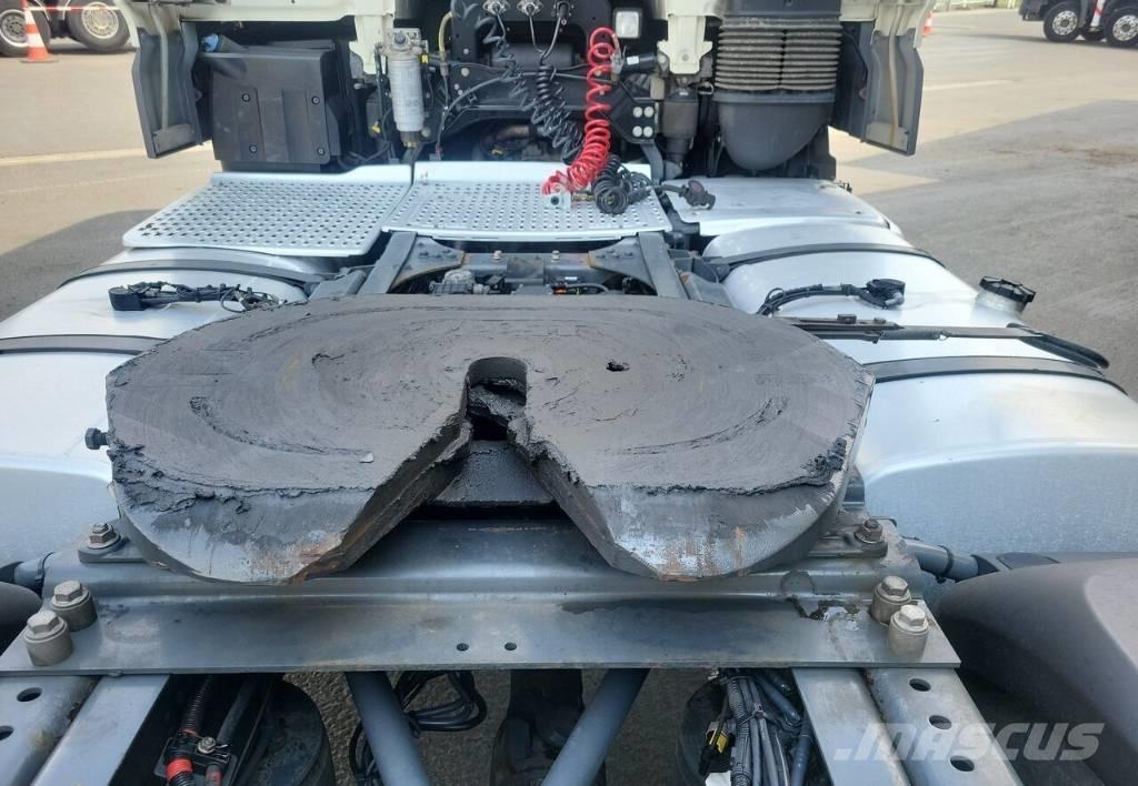 DAF XF 480 4X2 Nyergesvontatók