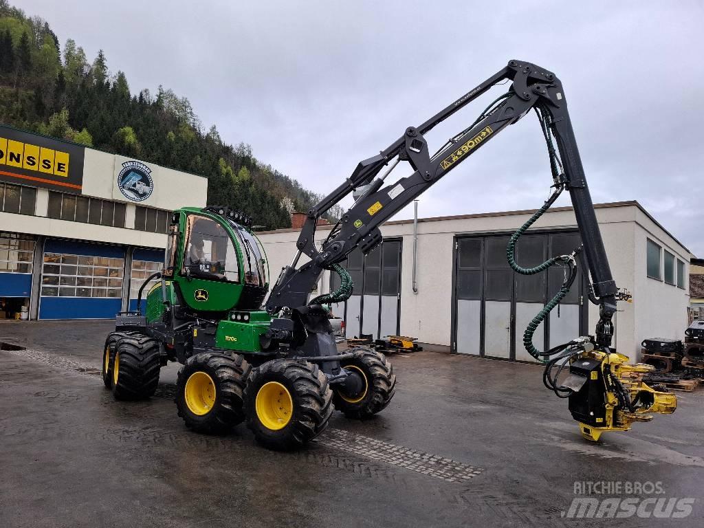 John Deere 1170G Betakarítók