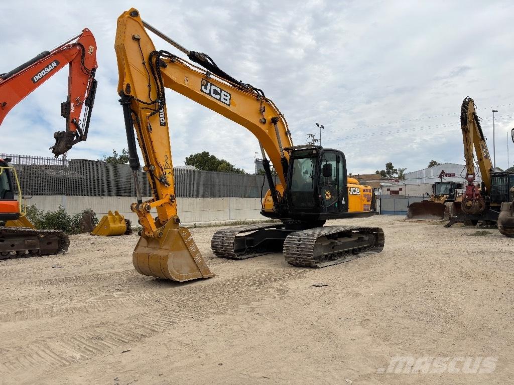 JCB JS 220 LC Lánctalpas kotrók