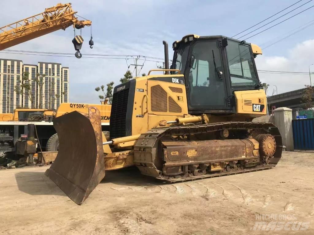 CAT D 5 K lánctalpas dózerek