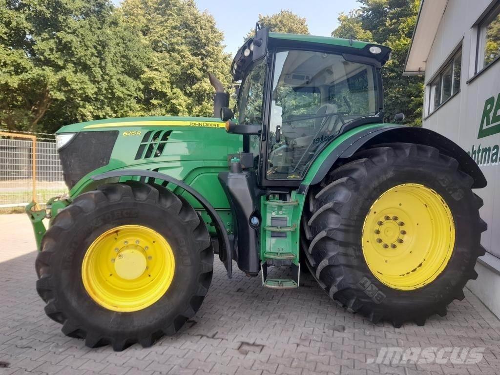 John Deere 6215 R Traktorok