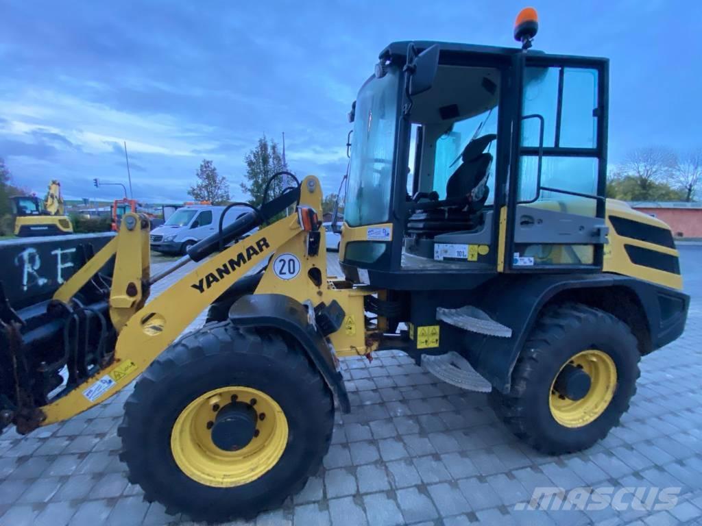 Yanmar V 100 Gumikerekes homlokrakodók