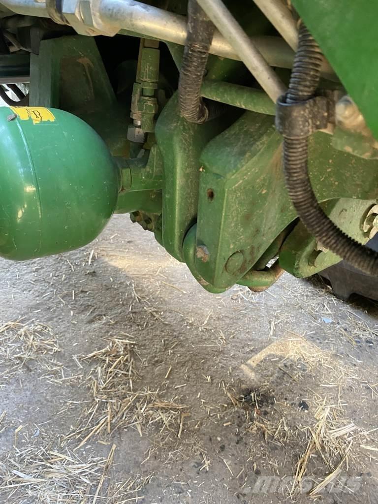 John Deere 6155R Traktorok
