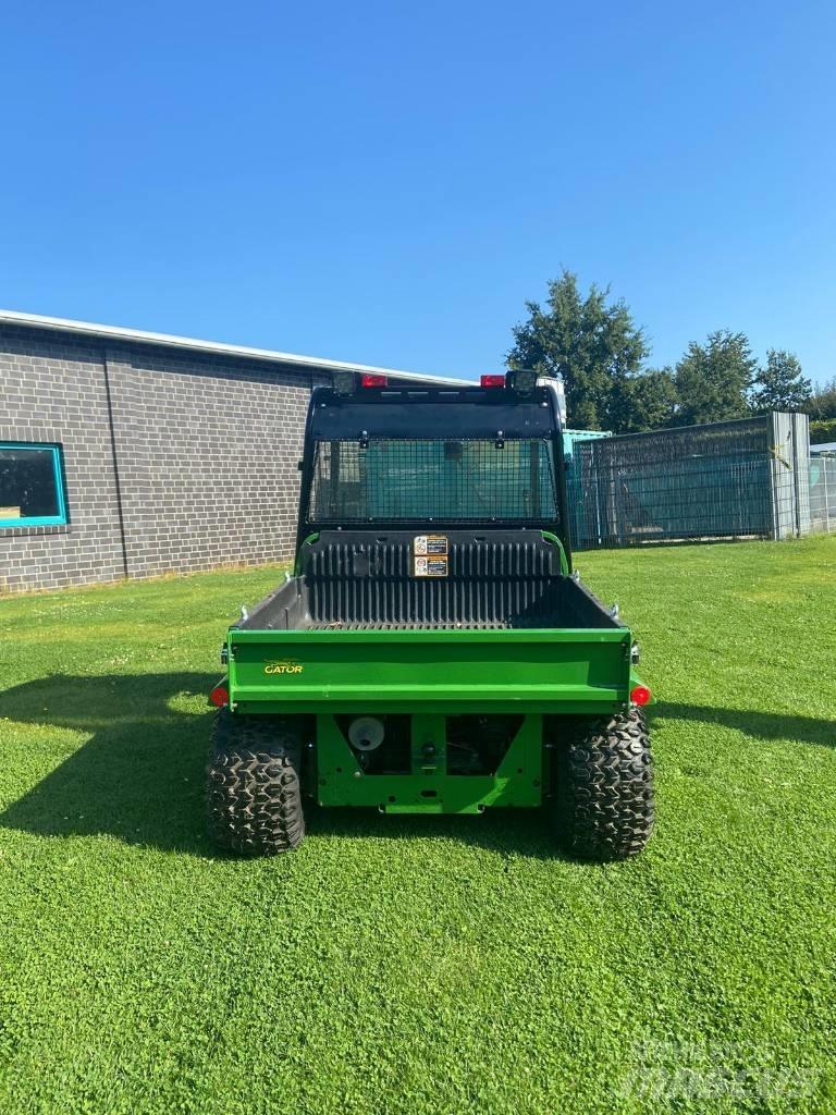 John Deere TH 6x4 ATV-k