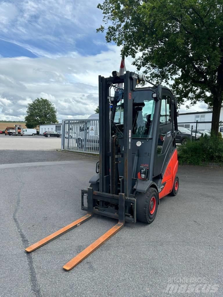 Linde H25T Gázüzemű targoncák