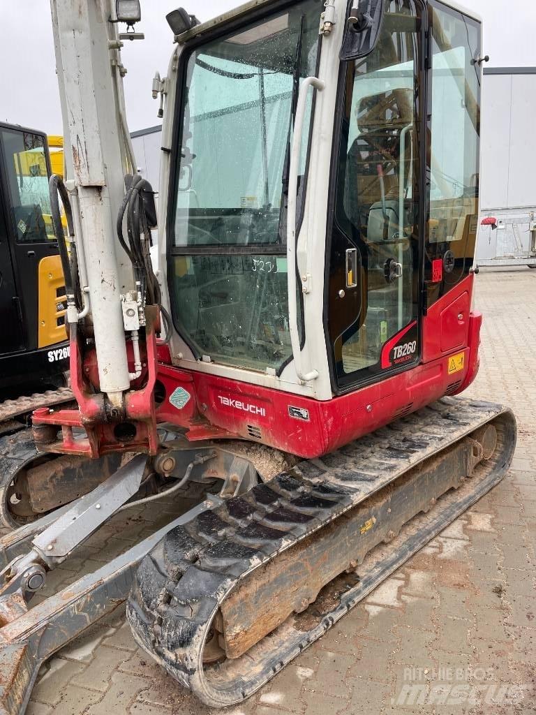 Takeuchi TB 260 Mini kotrók < 7t