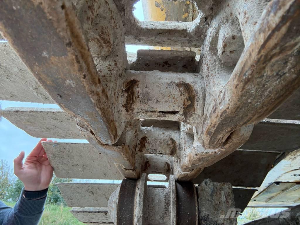 Komatsu PC 210 LC-8 Lánctalpas kotrók