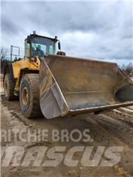 Volvo L 180 E Gumikerekes homlokrakodók