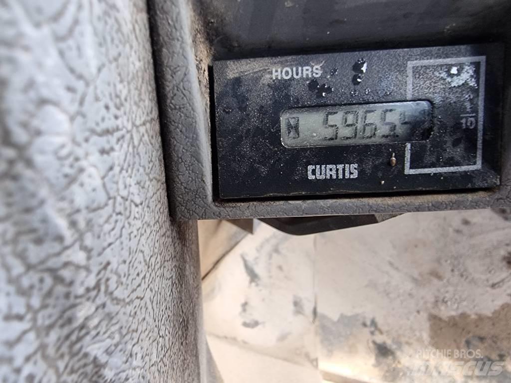 Doosan DL 450 Gumikerekes homlokrakodók