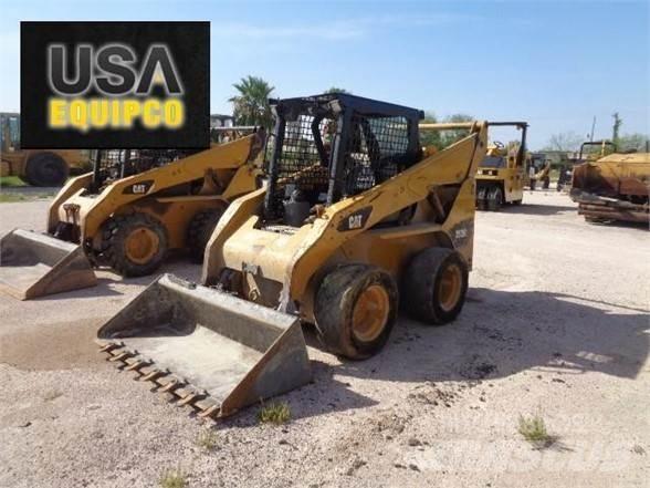 CAT 252B3 Kompaktrakodók