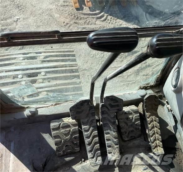 CAT 330DL Lánctalpas kotrók