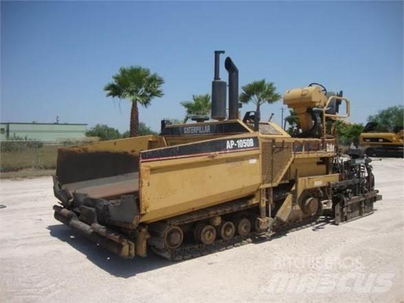 CAT AP-1050B Aszfalt terítõ gépek