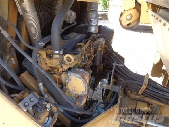 CAT CB-534D Egydobos hengerek