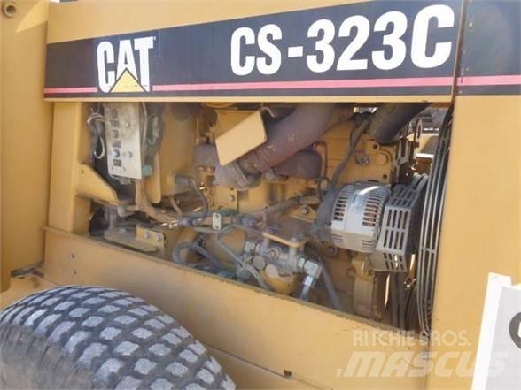 CAT CS-323C Egydobos hengerek