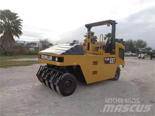 CAT PS-150C Pneumatikus kerekes hengerek