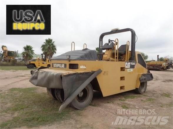 CAT PS-360C Pneumatikus kerekes hengerek