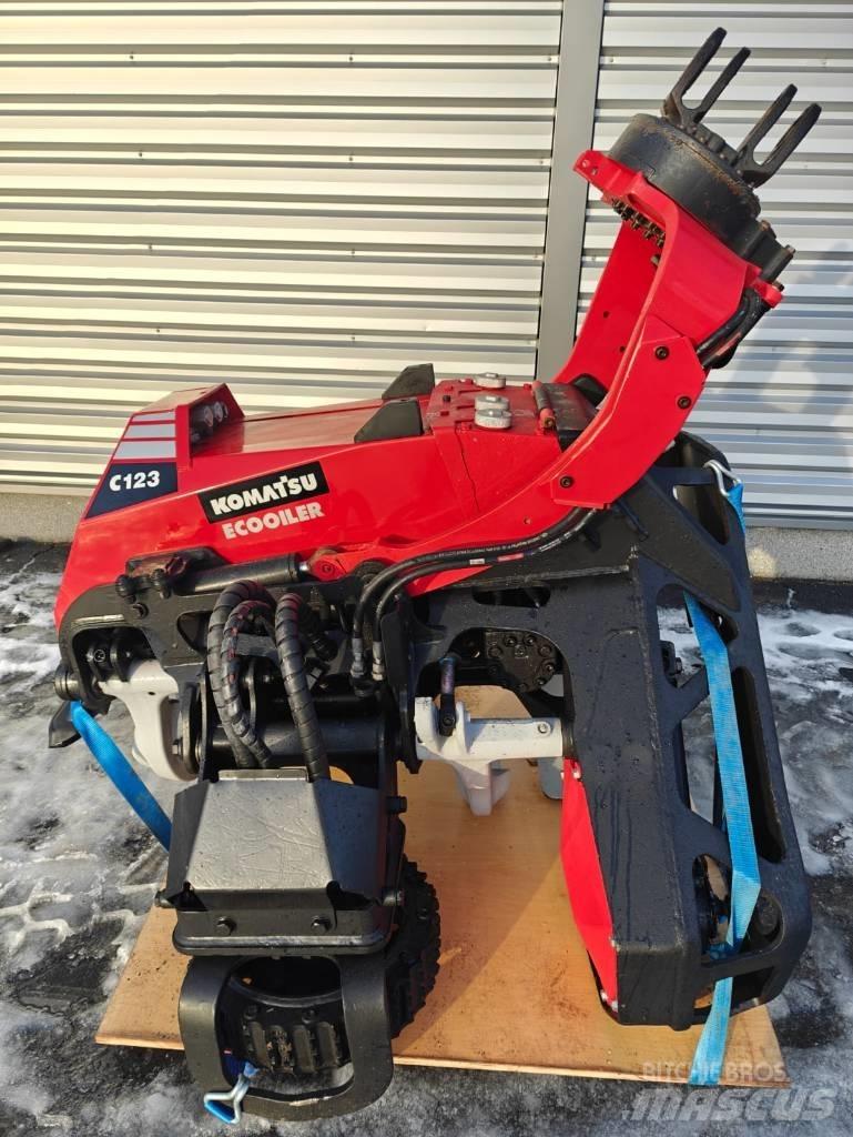Komatsu C 123 Betakarító fejek