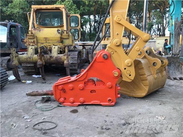 CAT 325 C Lánctalpas kotrók