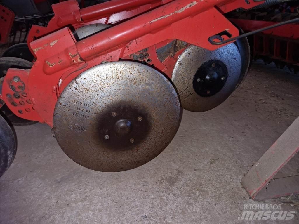 Kuhn HR4003D Vetőgépek