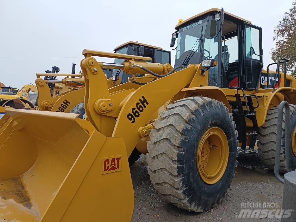 CAT 966 H Gumikerekes homlokrakodók