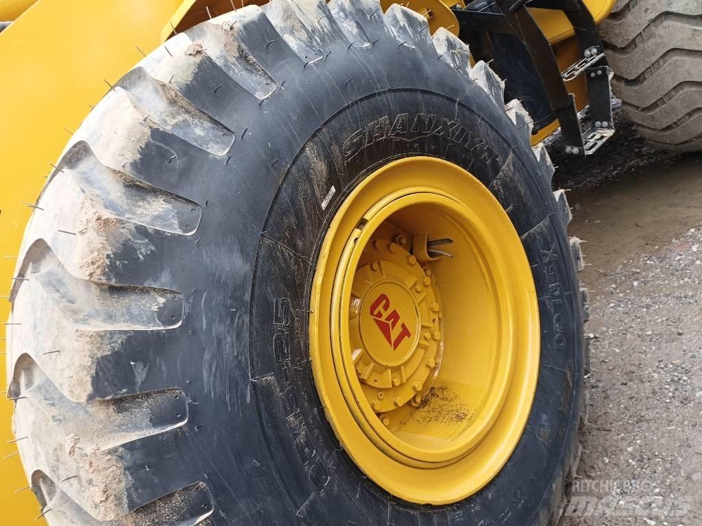 CAT 966 H Gumikerekes homlokrakodók