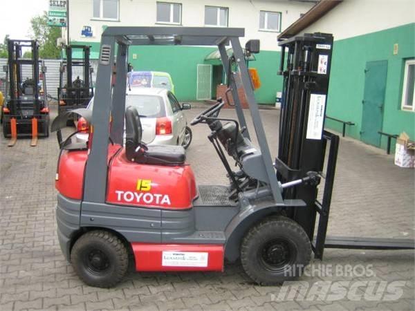 Toyota 6FG15 Gázüzemű targoncák