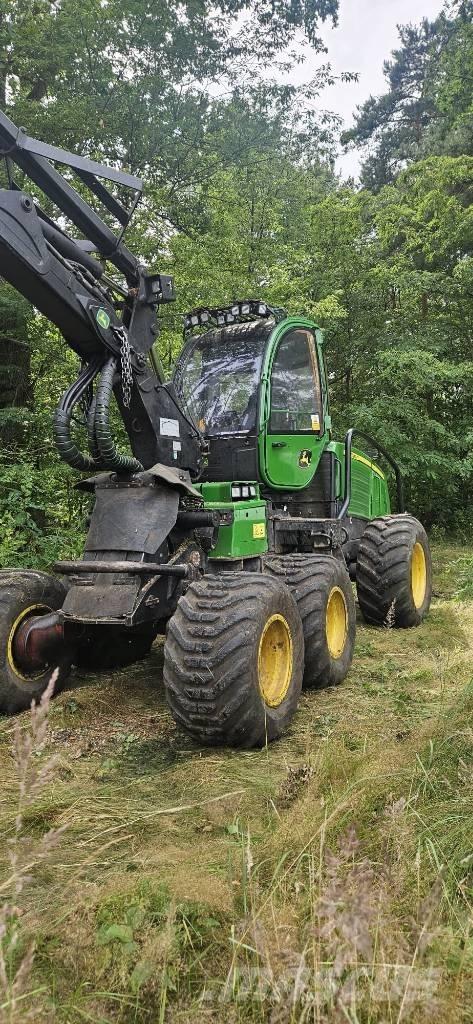 John Deere 1070e Betakarítók