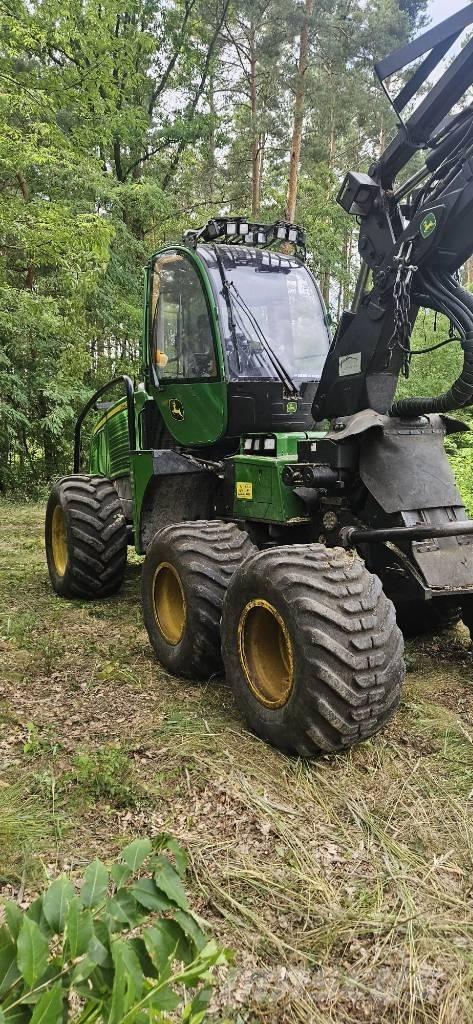 John Deere 1070e Betakarítók