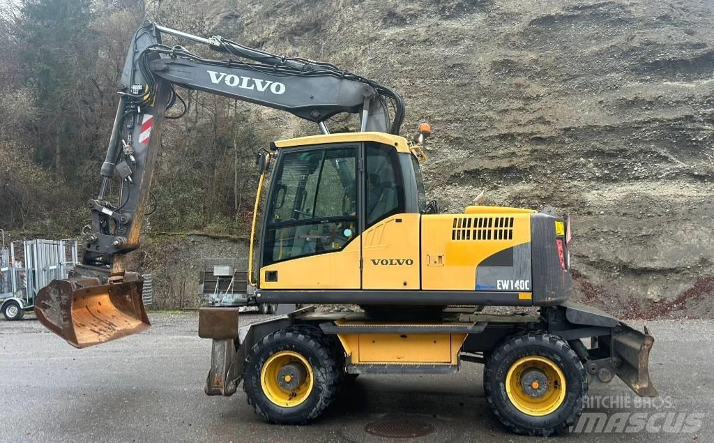 Volvo EW 140 C Gumikerekes kotrók