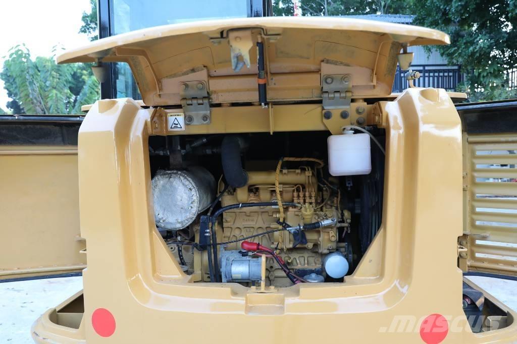 CAT 305.5E2 Mini kotrók < 7t