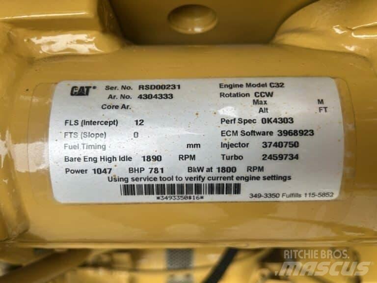 CAT C32 Tengeri segédmotorok