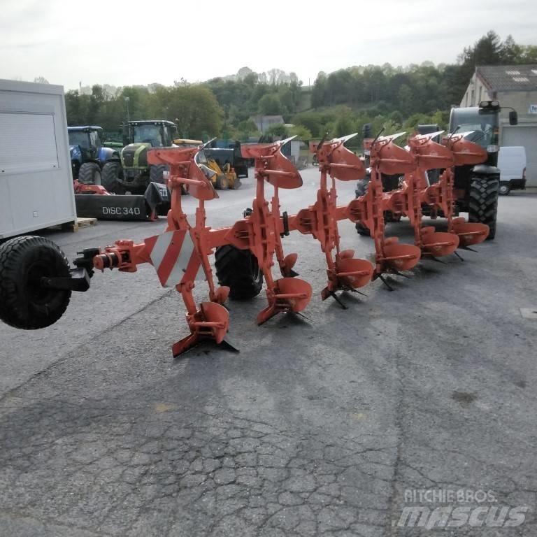 Kuhn Vari-Master 153 Váltvaforgató ekék