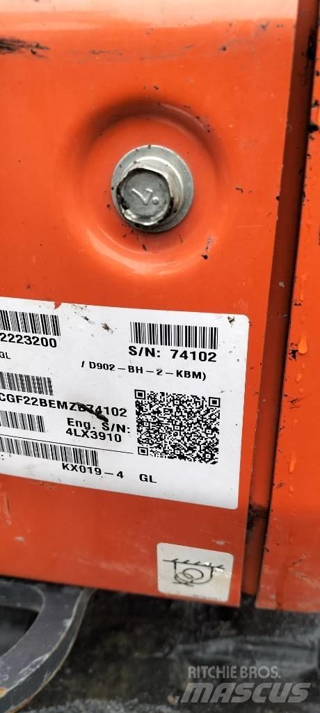 Kubota KX 019-4 Mini kotrók < 7t