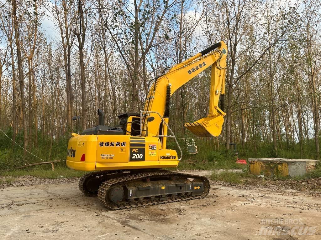 Komatsu PC200-8 Lánctalpas kotrók