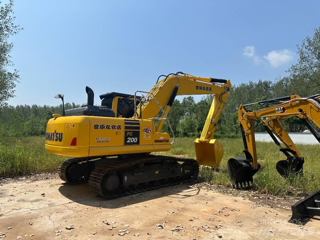 Komatsu PC200-8 Lánctalpas kotrók